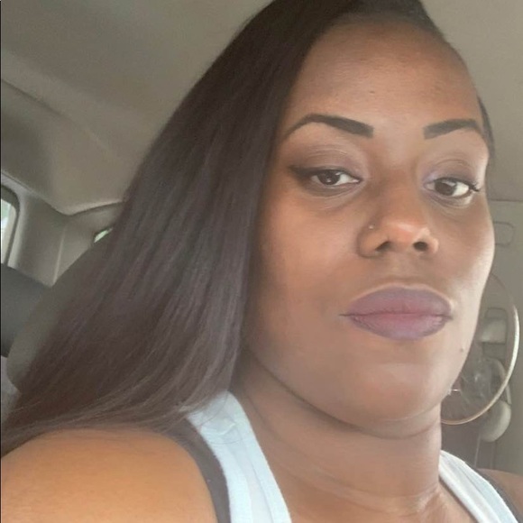 Meet your Posher, Ceecee - Picture 1 of 1